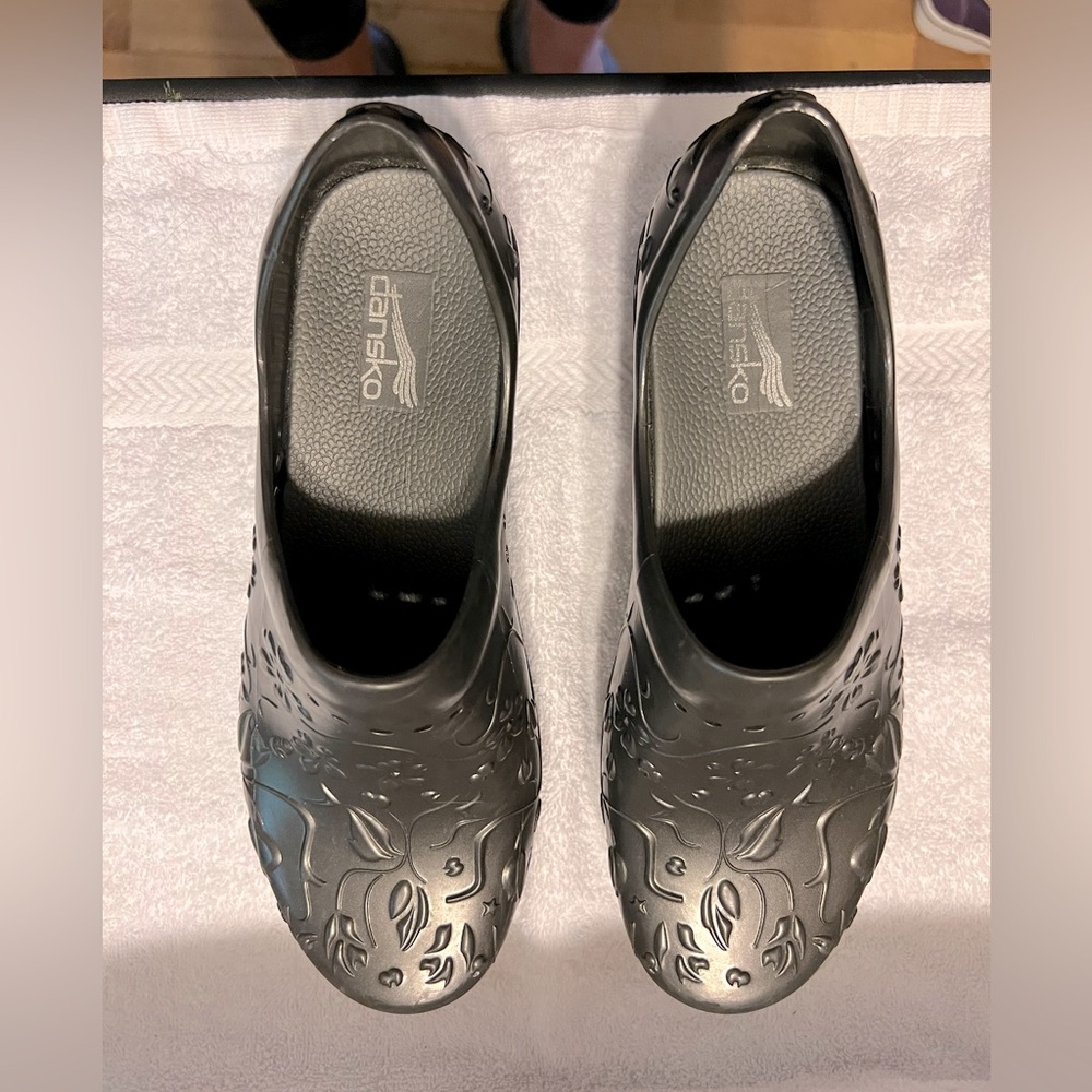 Dansko Pixie size 39 clogs